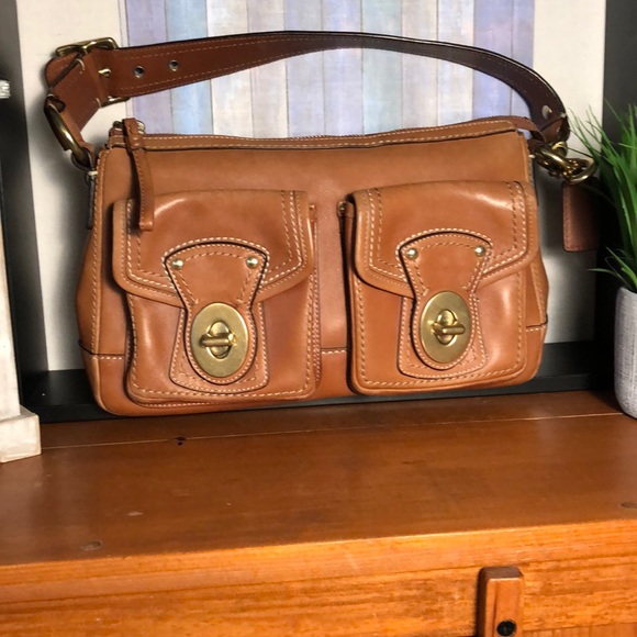 Coach Handbags - VINTAGE COACH VACHETTA LEATHER BAG